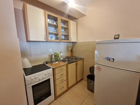 Rent, studio apartment, 35m², Budva, Crna Gora - image 3