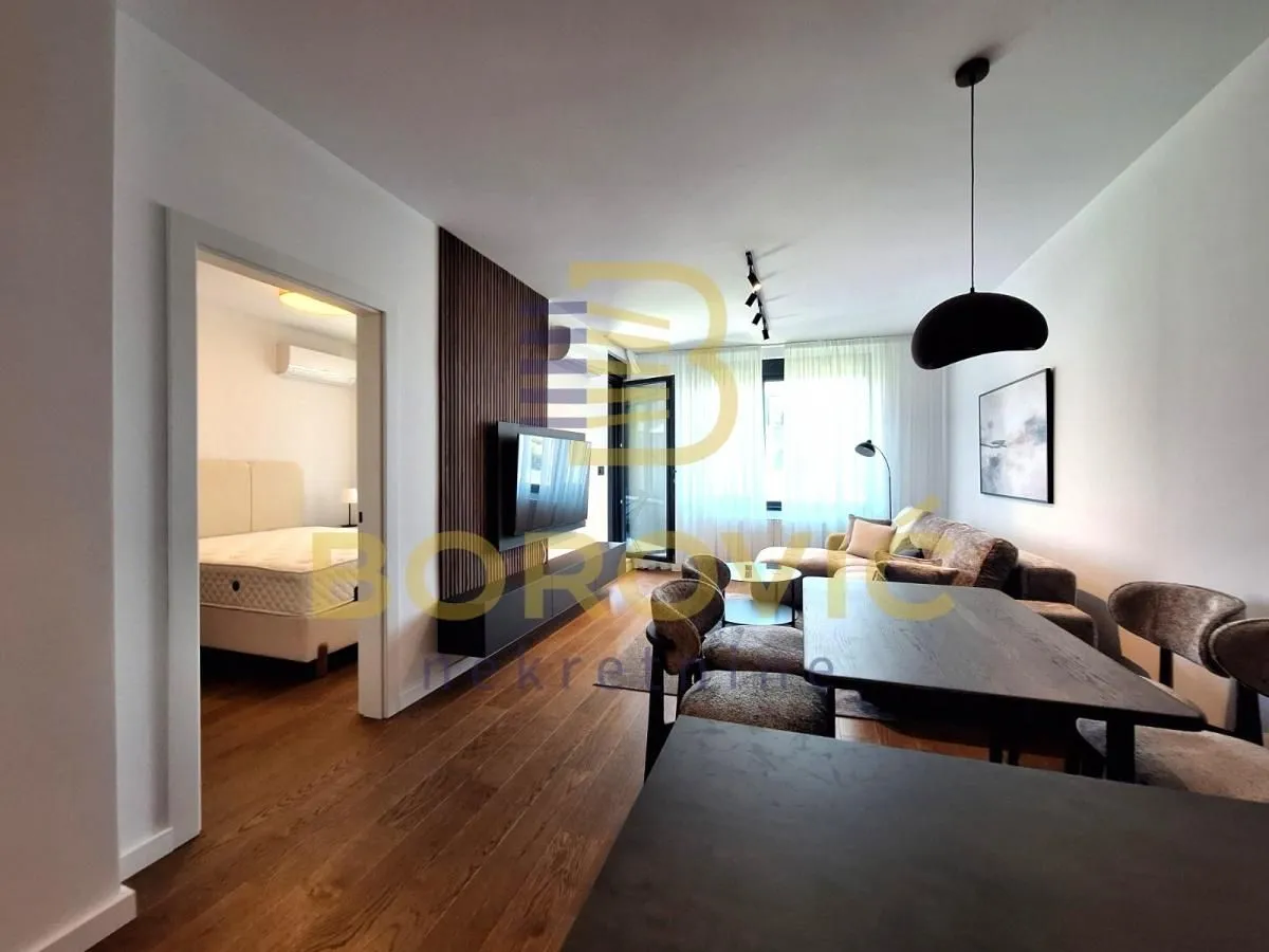 Izdavanje, dvosoban stan, 62m², Crveni Krst, Beograd