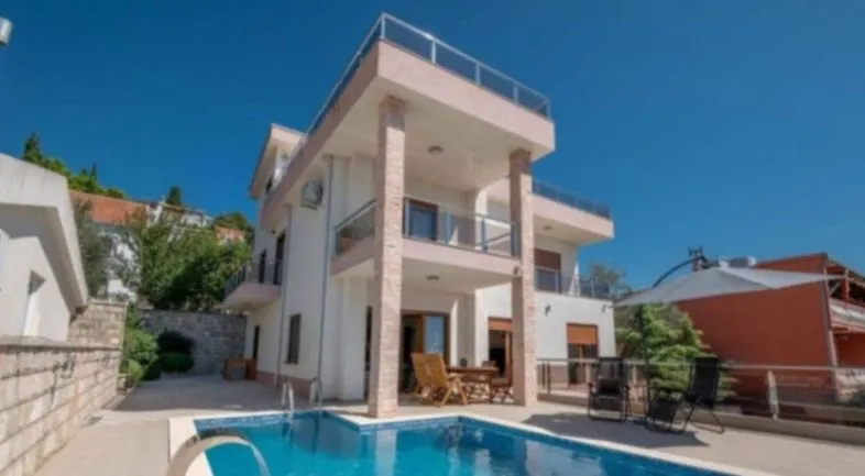 Prodaja, kuća, 500m², Šušanj, Bar