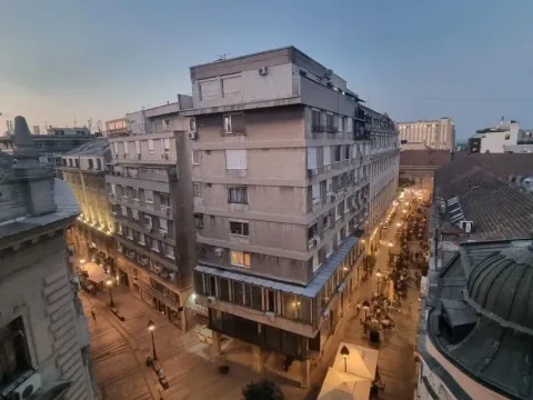 Izdavanje, trosoban stan, 60m², Stari Grad, Beograd - image 10