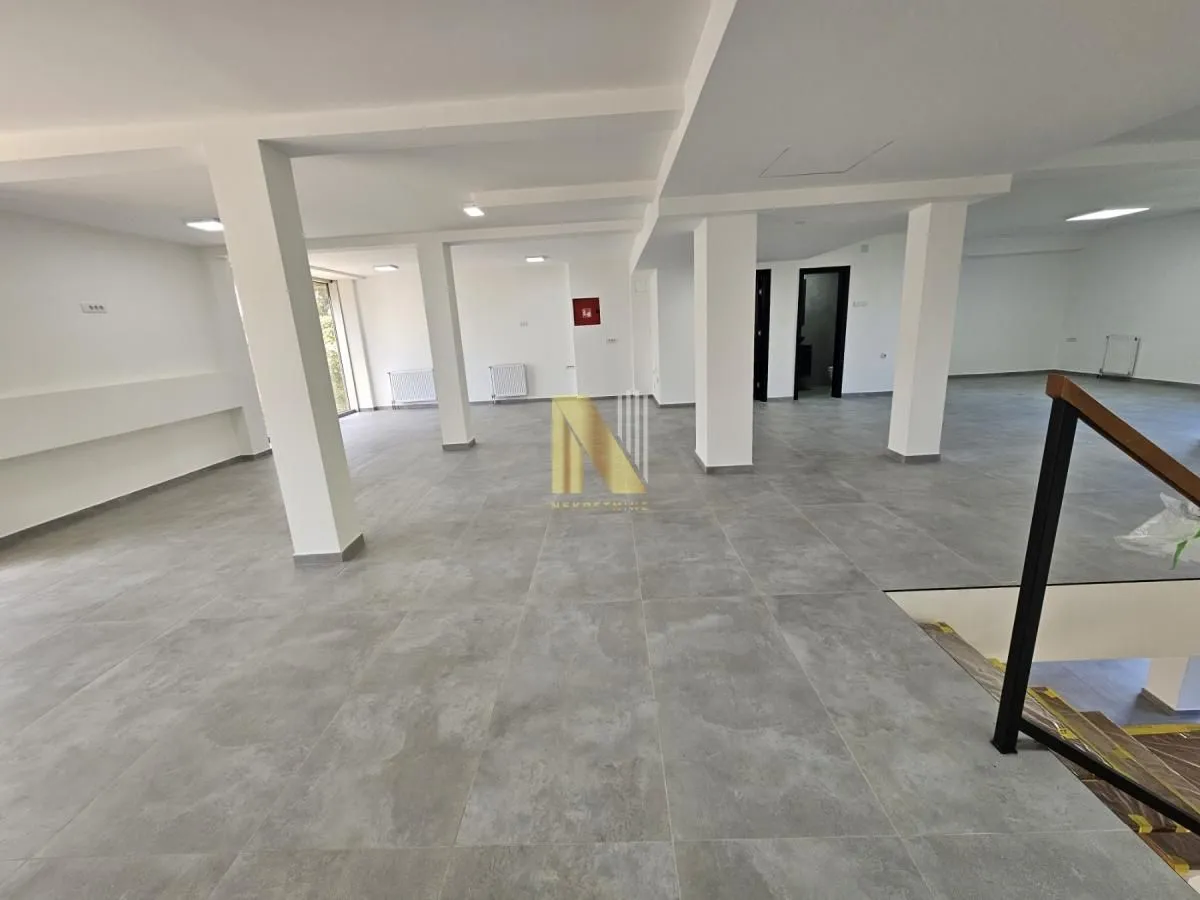 Rent, office space, 350m², Bulevar patrijarha Pavla, Novi Sad Sve Podlokacije