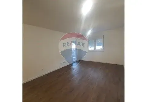 Izdavanje, jednosoban stan, 46m², Stari Aerodrom, Podgorica - image 7