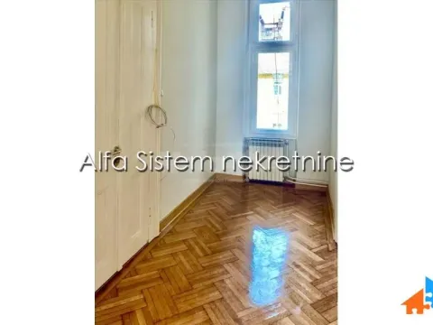 Izdavanje, stan, 250m², Stari Grad, Beograd - image 10