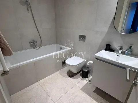 Rent, three bedroom apartment, 79m², Savski Venac, Beograd - image 20
