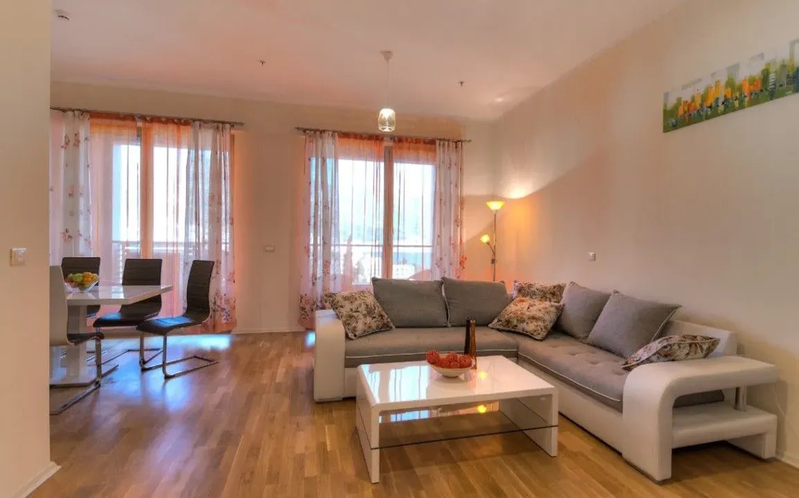 Prodaja, trosoban stan, 83m², Bečići, Budva