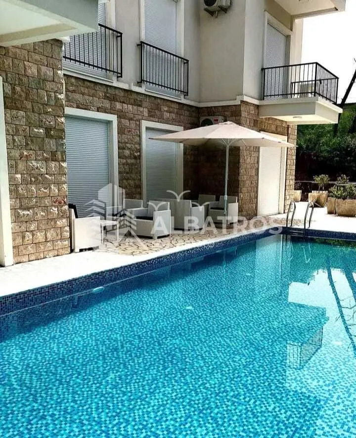 Prodaja, ugostiteljski objekat, 850m², Šušanj, Bar