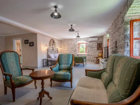 Prodaja, kuća, 415m², Dobrota, Kotor - image 12