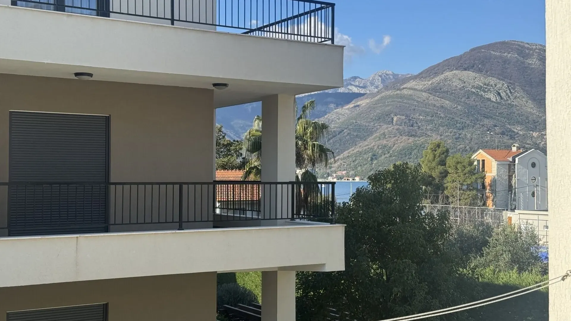 Prodaja, dvosoban stan, 56m², Donja Lastva, Tivat