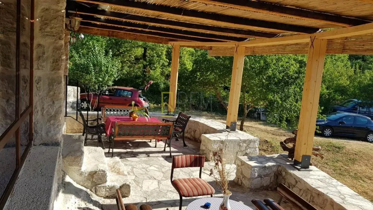 Prodaja, kuća, 178m², Rijeka Crnojevića, Cetinje