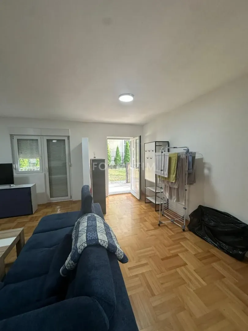 Izdavanje, dvosoban stan, 56m², Krnjaca, Palilula Sve Podlokacije