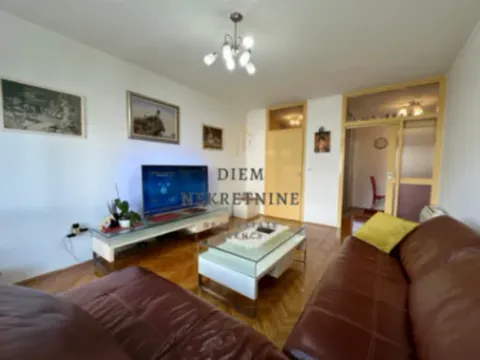 Prodaja, jednosoban stan, 63m², Centar, Bar - image 2