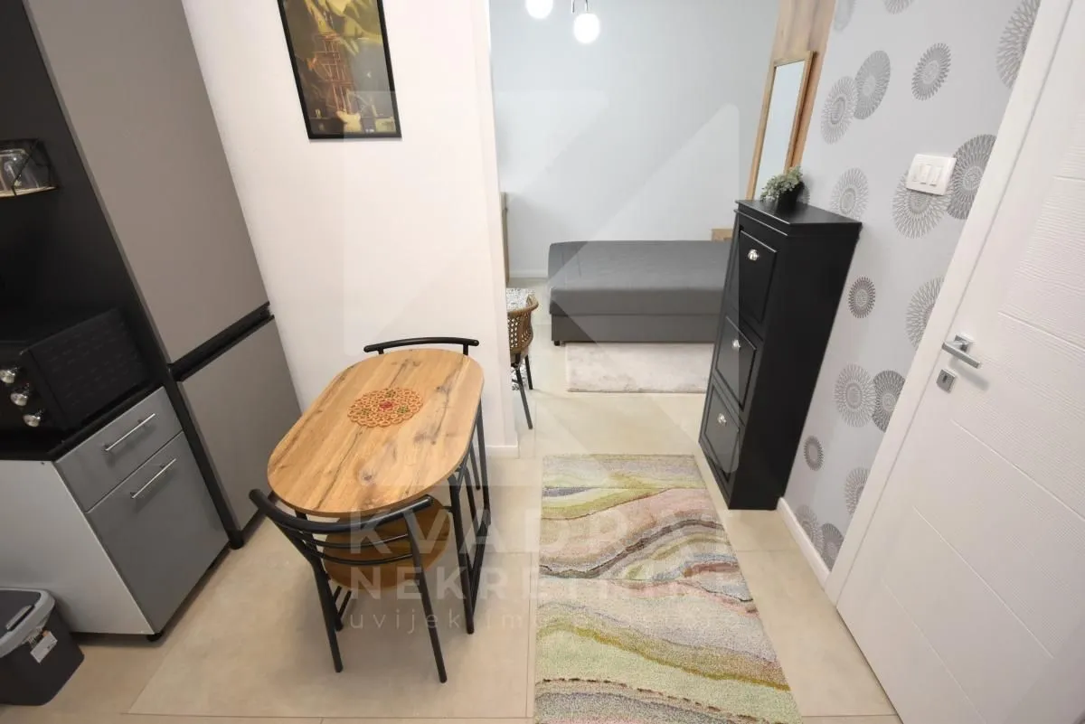 Prodaja, kuća, 180m², Nova Dalmatinska, Podgorica