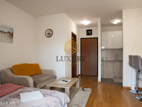 Prodaja, garsonjera, 33m², City Kvart, Podgorica - image 2