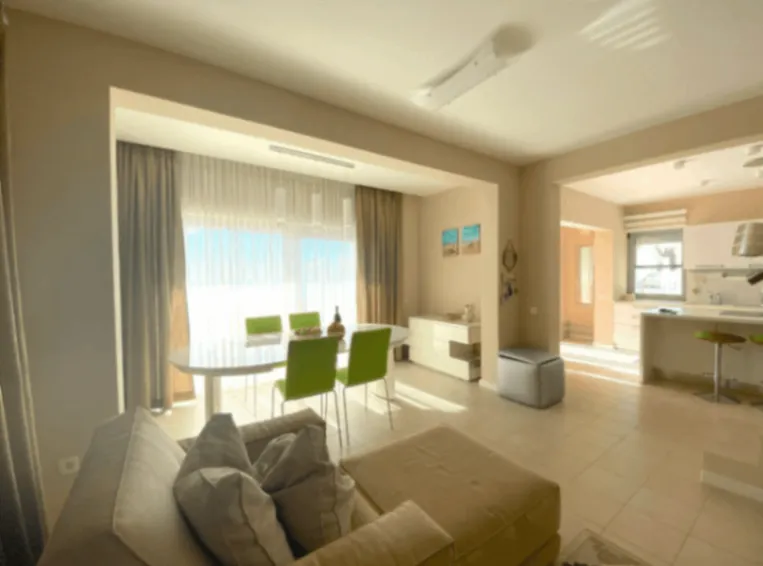Rent, house, 200m², Blizikuće, Budva