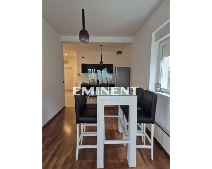 Rent, three bedroom apartment, 90m², Kluz, Zvezdara Sve Podlokacije
