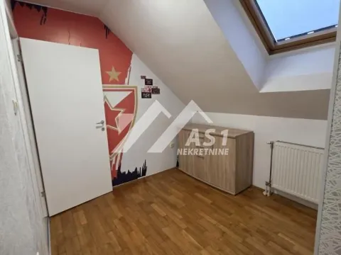 Izdavanje, četvorosoban stan, 92m², Bulevar Evrope, Novi Sad Sve Podlokacije - image 7