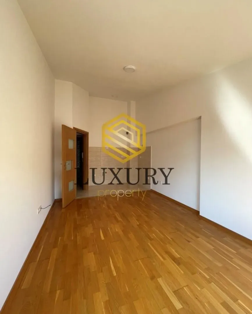 Izdavanje, dvosoban stan, 59m², 1 maj, Podgorica