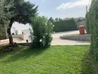 Izdavanje, kuća, 250m², Zagorič, Podgorica - image 2