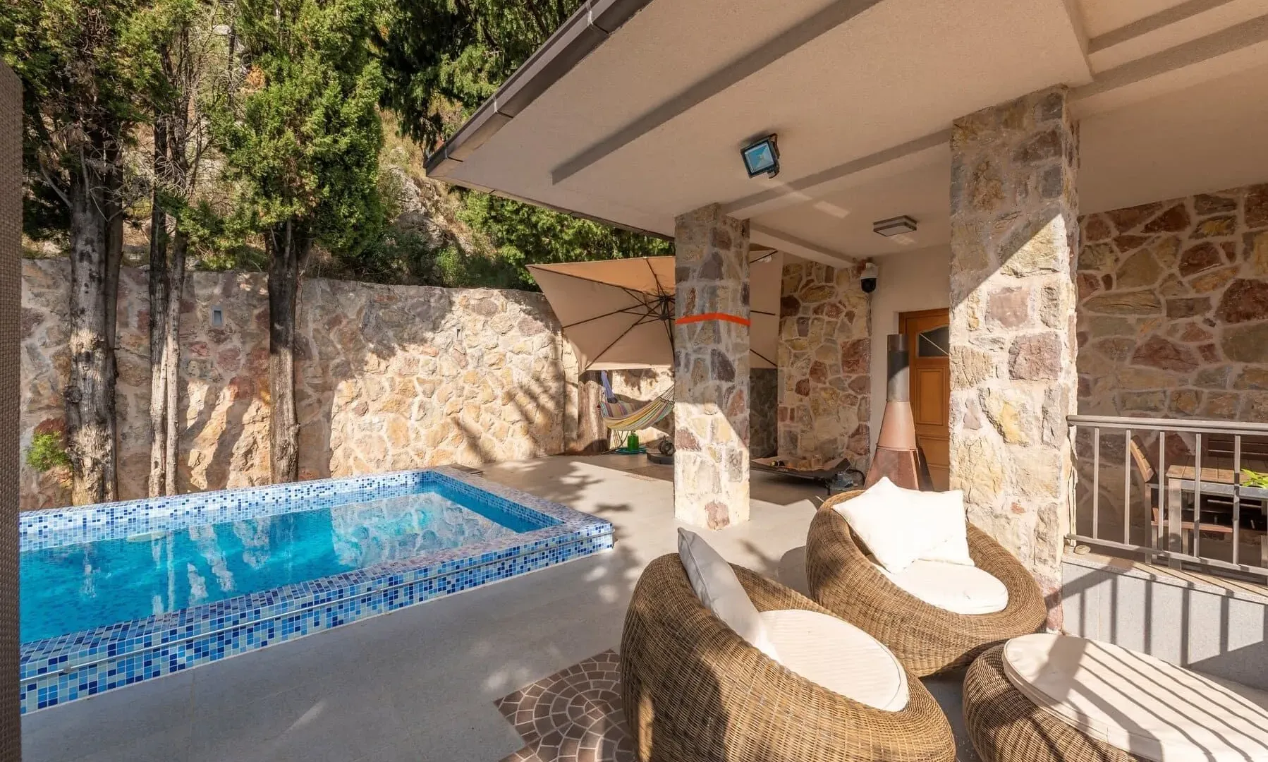 Sale, house, 280m², Markovići, Budva