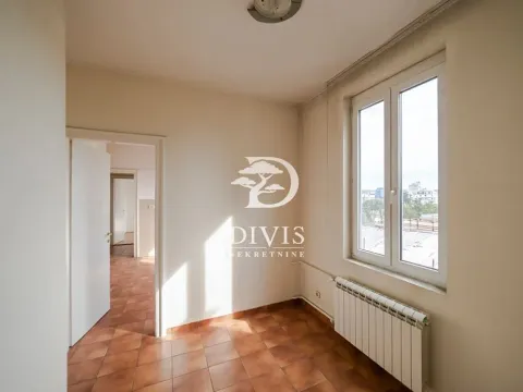 Prodaja, četvorosoban stan, 160m², Stari Grad, Beograd - image 8