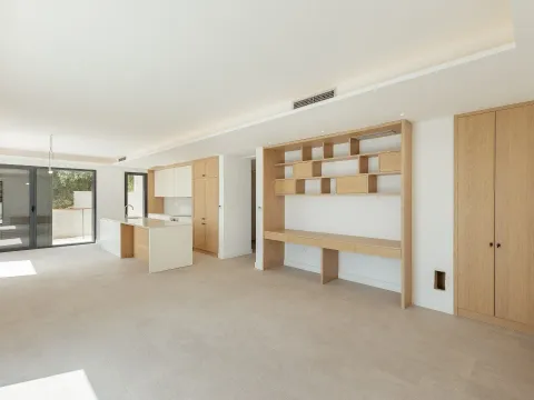 Sale, house, 250m², Blizikuće, Budva - image 9