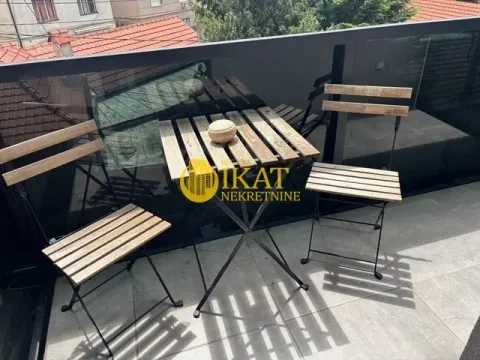 Rent, one bedroom apartment, 38m², Južni Bulevar, Vračar Sve Podlokacije - image 11
