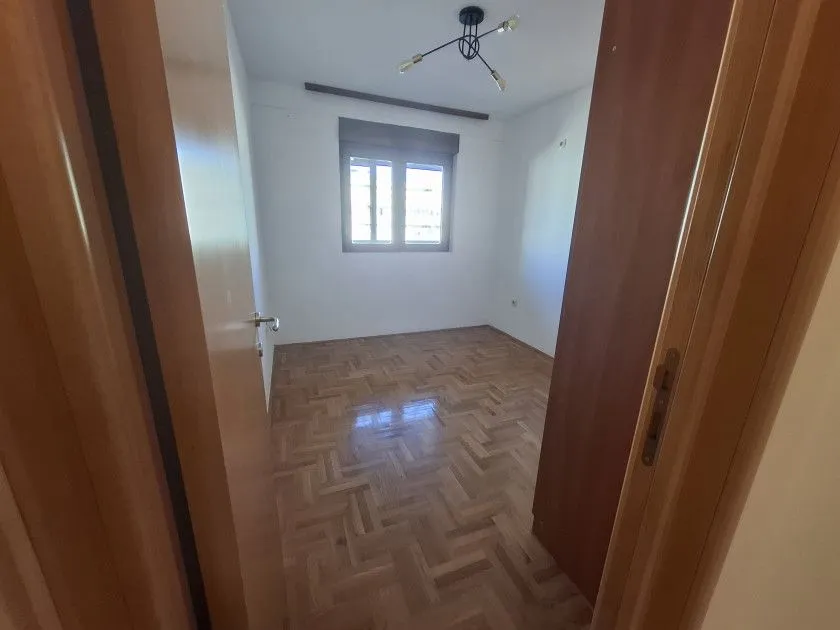 Rent, one bedroom apartment, 45m², Stari Aerodrom, Podgorica