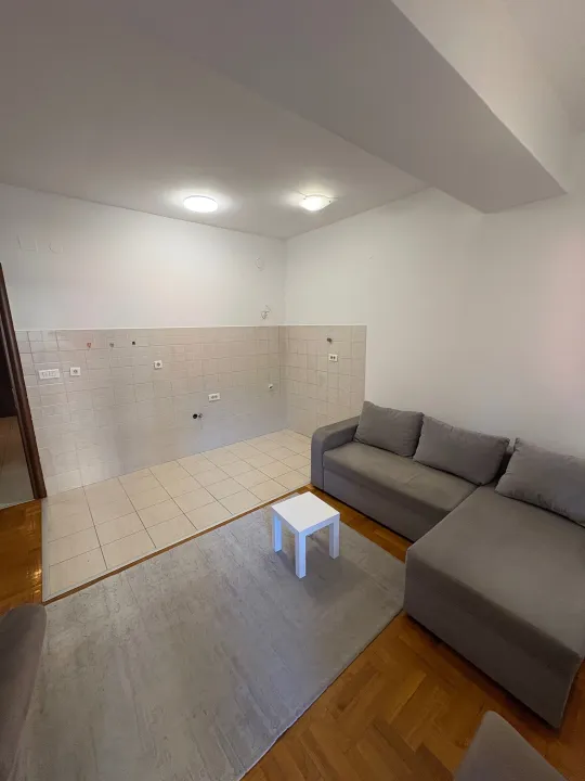 Izdavanje, garsonjera, 37m², City Kvart, Podgorica