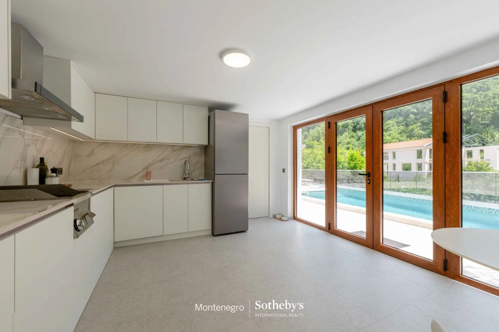 Prodaja, kuća, 261m², Rijeka Reževići, Budva