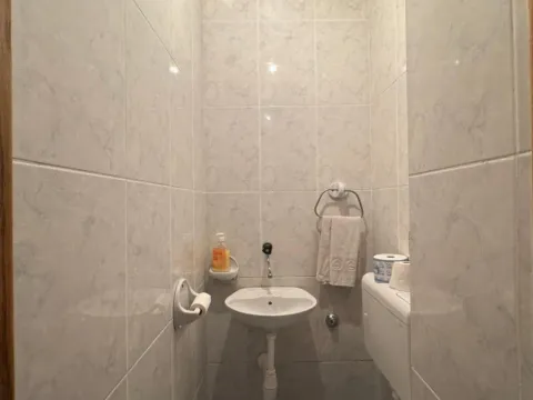 Izdavanje, poslovni prostor, 84m², Autobuska stanica, Podgorica - image 11