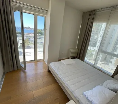 Rent, two bedroom apartment, 85m², Budva, Crna Gora - image 4