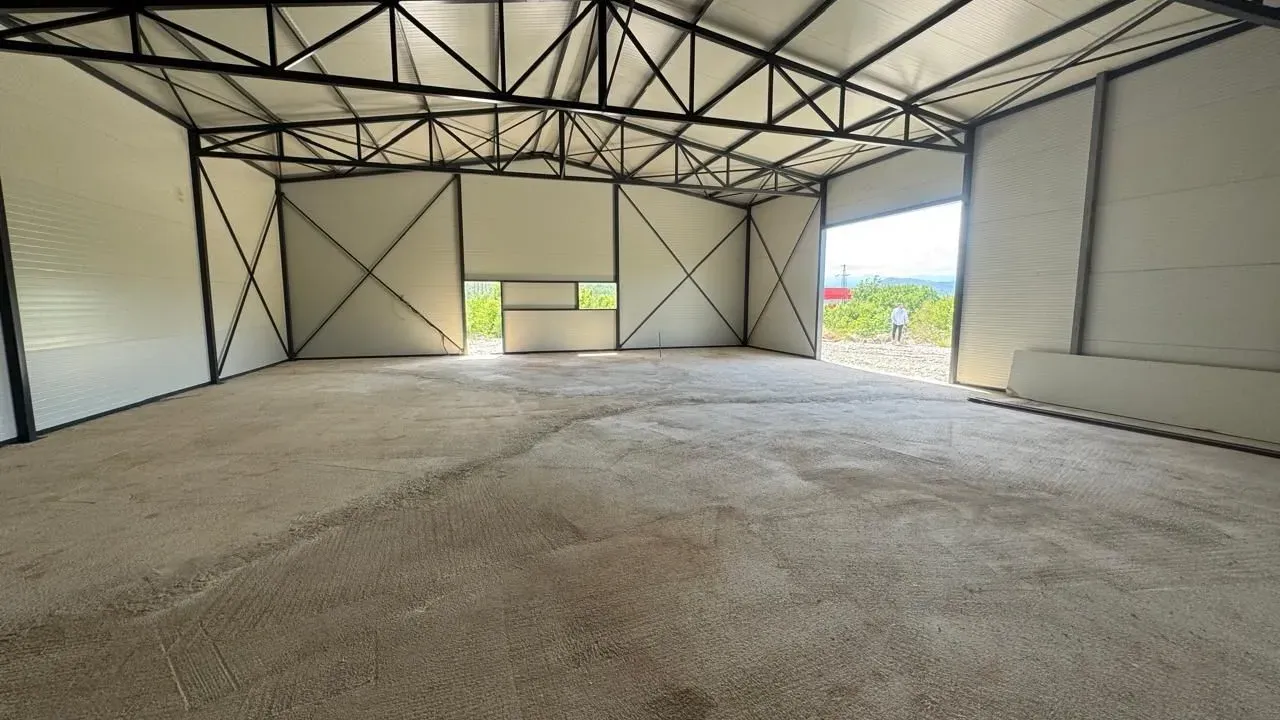 Izdavanje, poslovni prostor, 250m², Gornji Kokoti, Podgorica