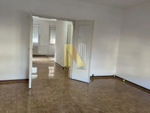 Rent, office space, 85m², Bulevar Oslobodjenja, Novi Sad Sve Podlokacije - image 1