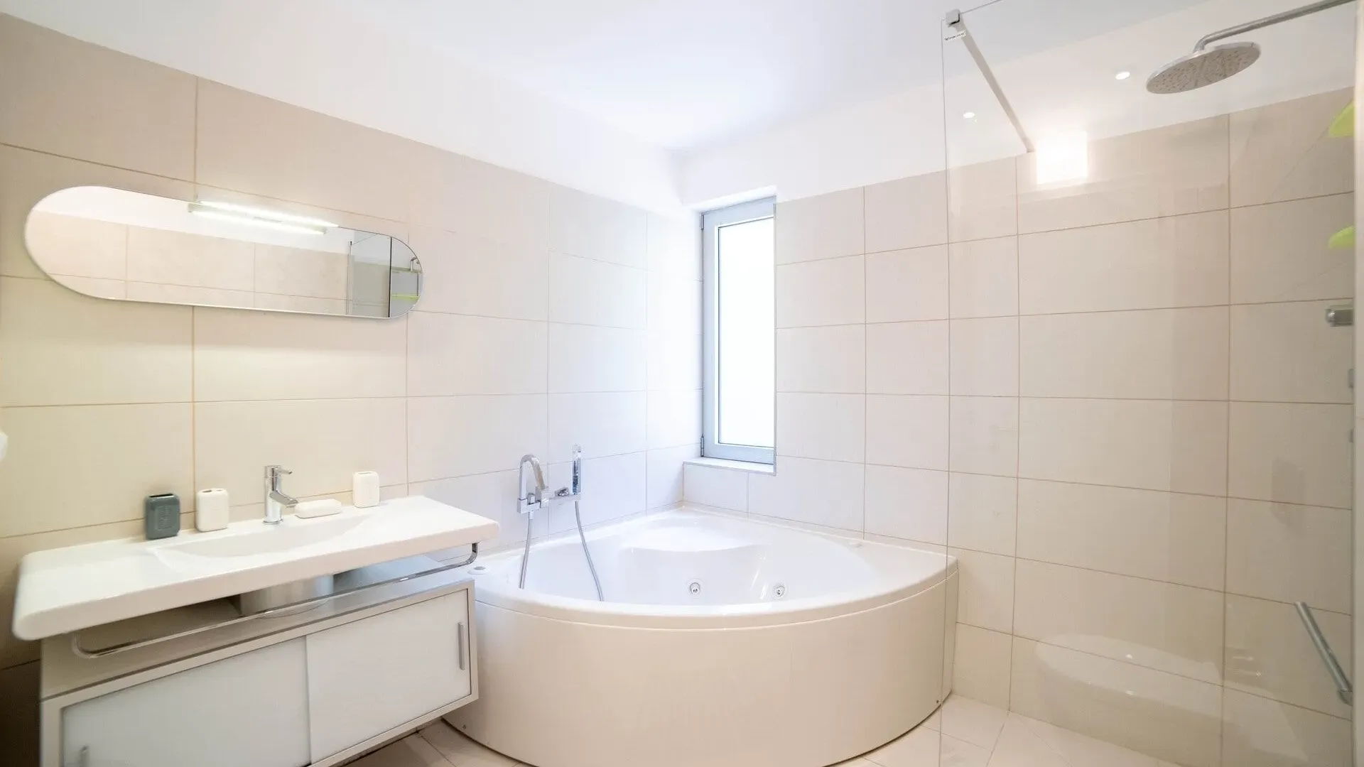 Sale, house, 405m², Kotor, Crna Gora