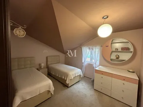 Rent, three bedroom apartment, 120m², Dobrota, Kotor - image 4