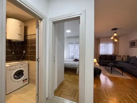 Izdavanje, jednosoban stan, 45m², Centar, Budva - image 5