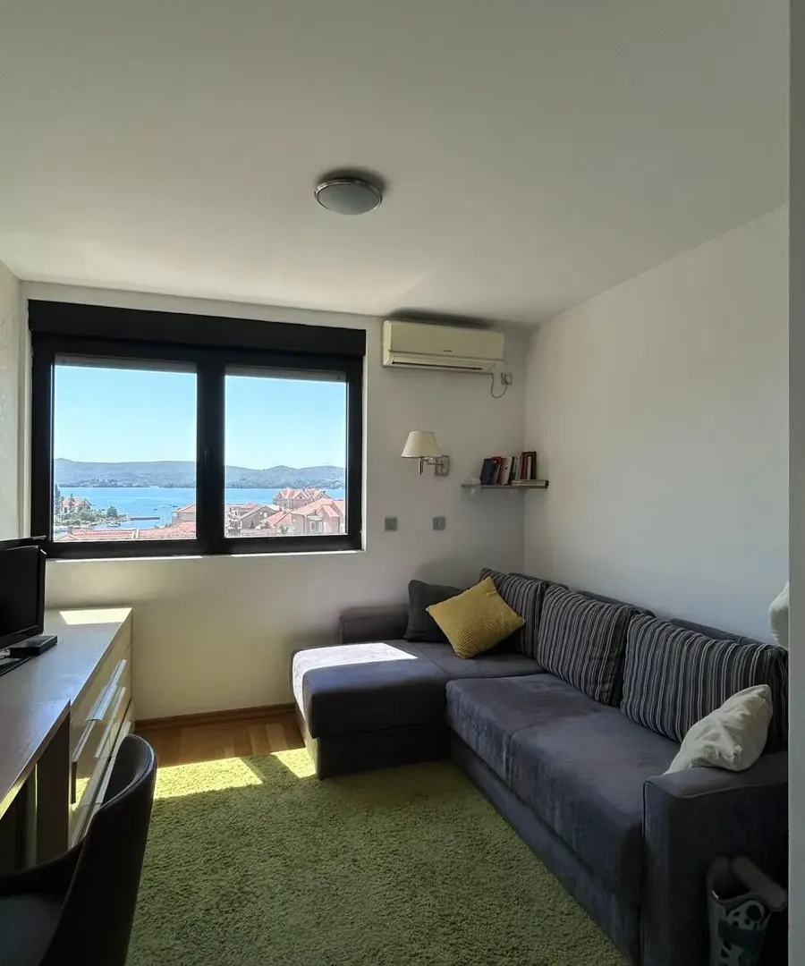 Rent, studio apartment, 25m², Tivat, Crna Gora