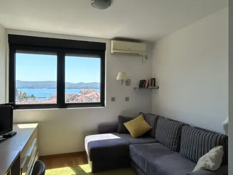 Izdavanje, garsonjera, 25m², Tivat, Crna Gora - image 3