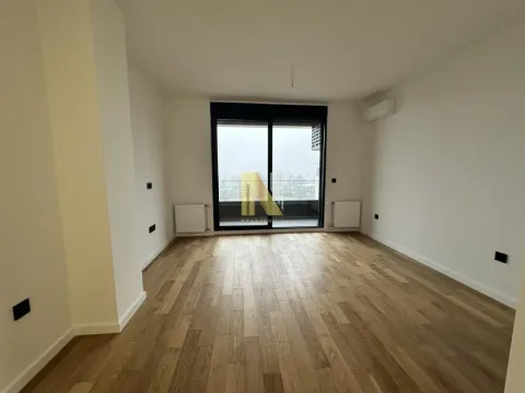 Izdavanje, poslovni prostor, 46m², Sajmište, Novi Sad - image 5