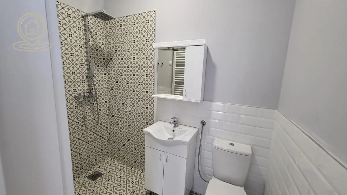 Prodaja, trosoban stan, 79m², Petrovaradin, Novi Sad