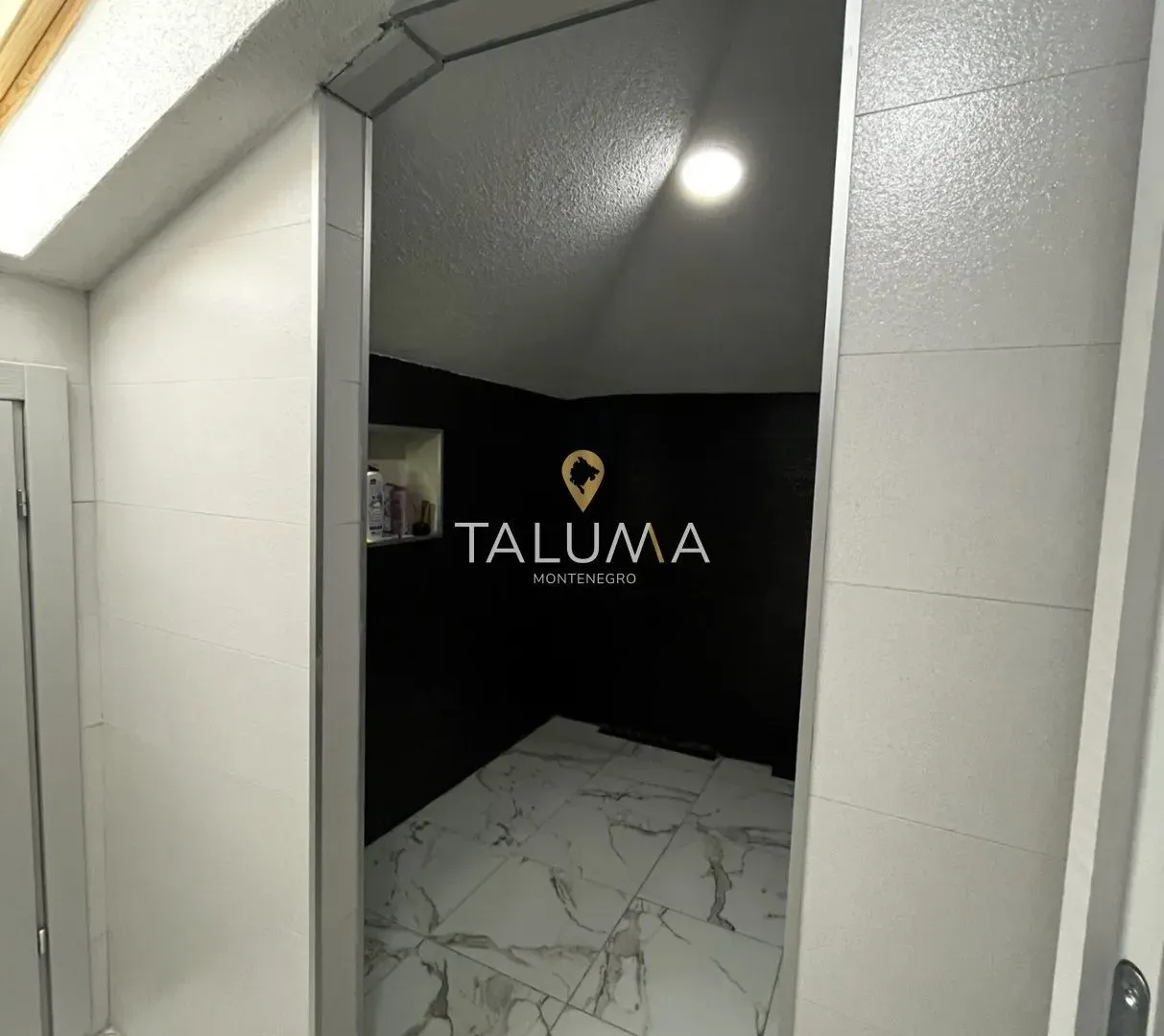 Izdavanje, dvosoban stan, 80m², Zabjelo, Podgorica