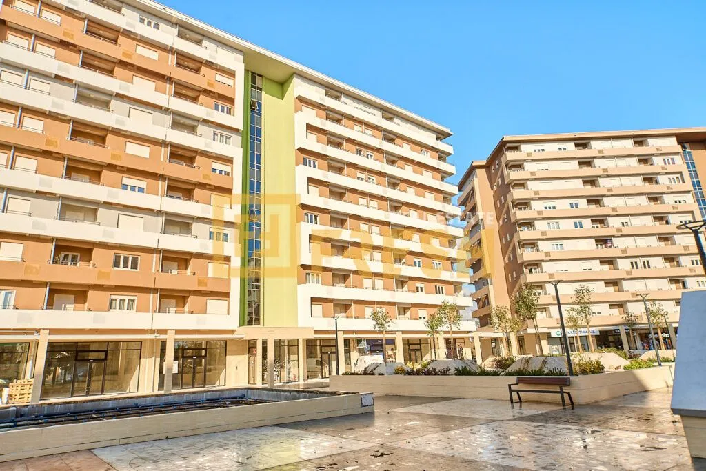Izdavanje, jednosoban stan, 50m², City Kvart, Podgorica