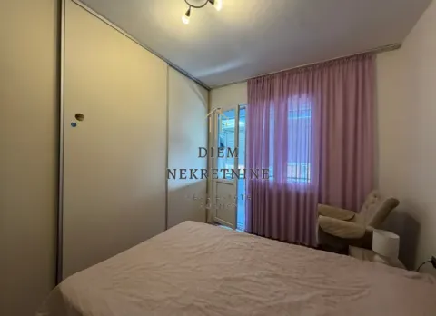 Rent, two bedroom apartment, 70m², Centar, Podgorica - image 10