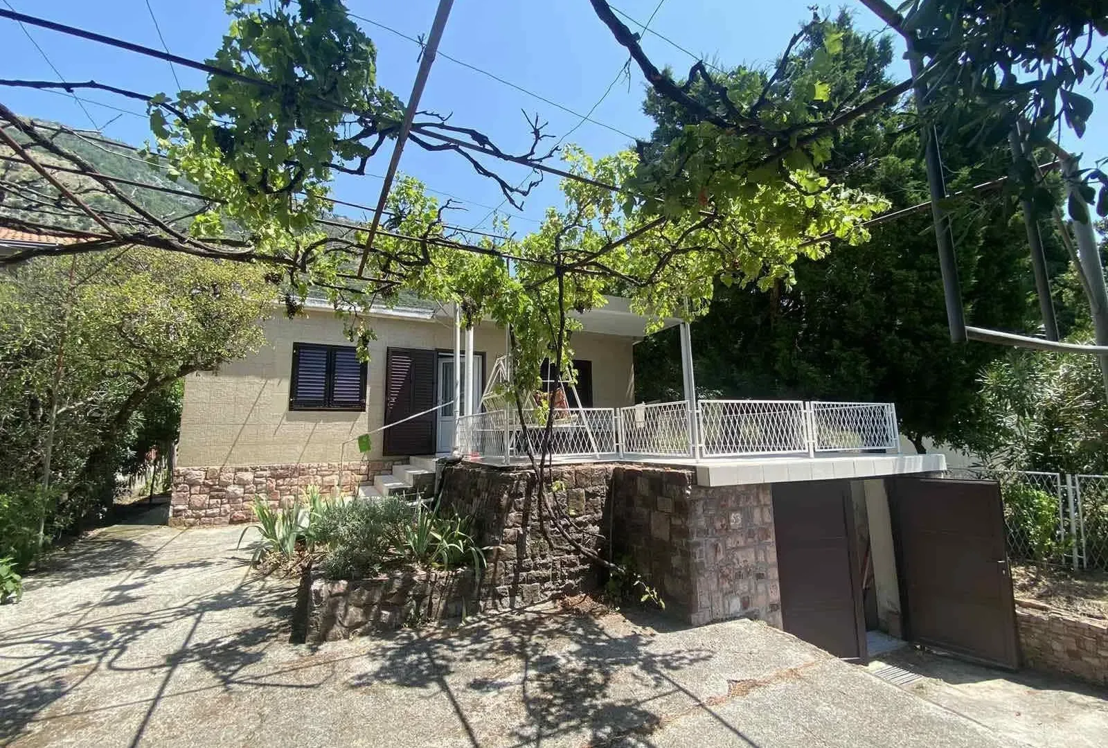 Sale, house, 62m², Bar, Crna Gora