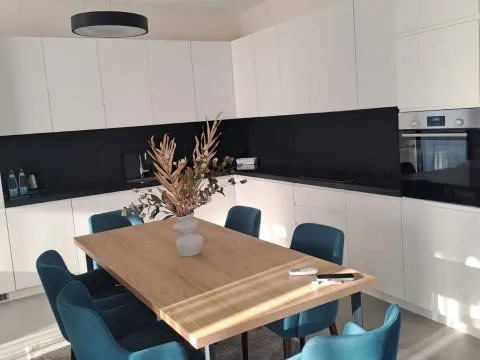 Rent, three bedroom apartment, 100m², Kavač, Kotor - image 10