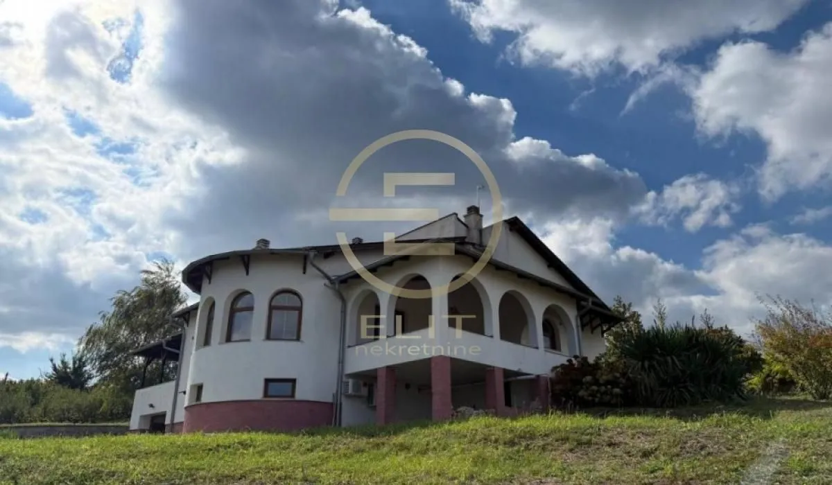 Prodaja, kuća, 204m², Bocke, Petrovaradin