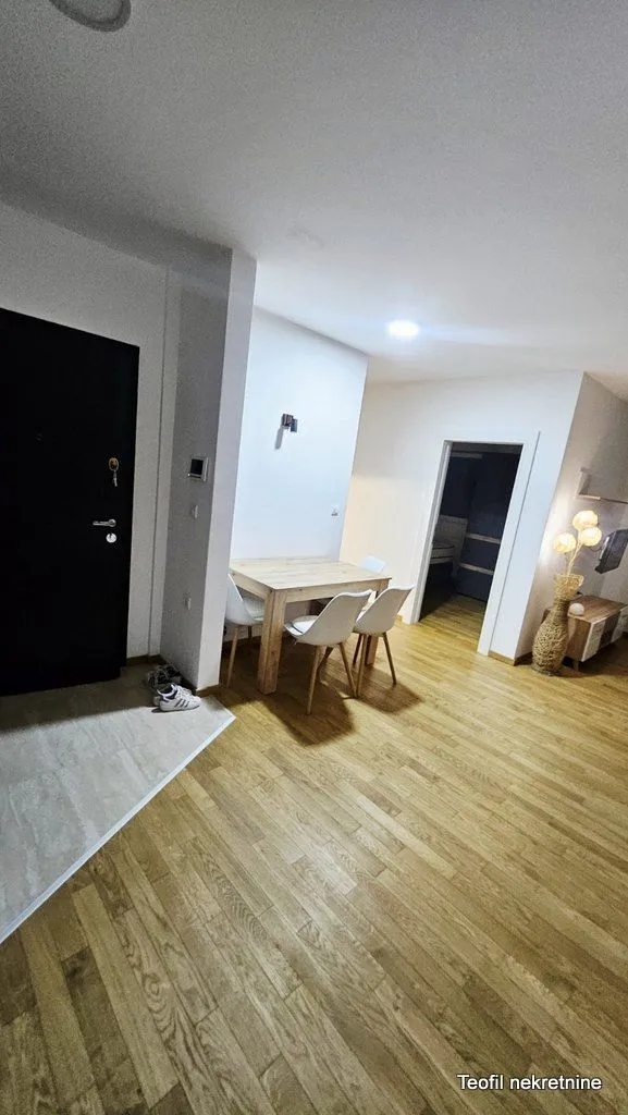 Prodaja, trosoban stan, 66m², Lazarevac, Beograd