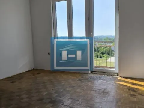 Prodaja, dvosoban stan, 60m², Ćuprija, Srbija