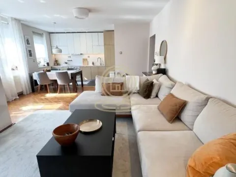 Prodaja, četvorosoban stan, 101m², Adamovićevo Naselje, Novi Sad Sve Podlokacije - image 2