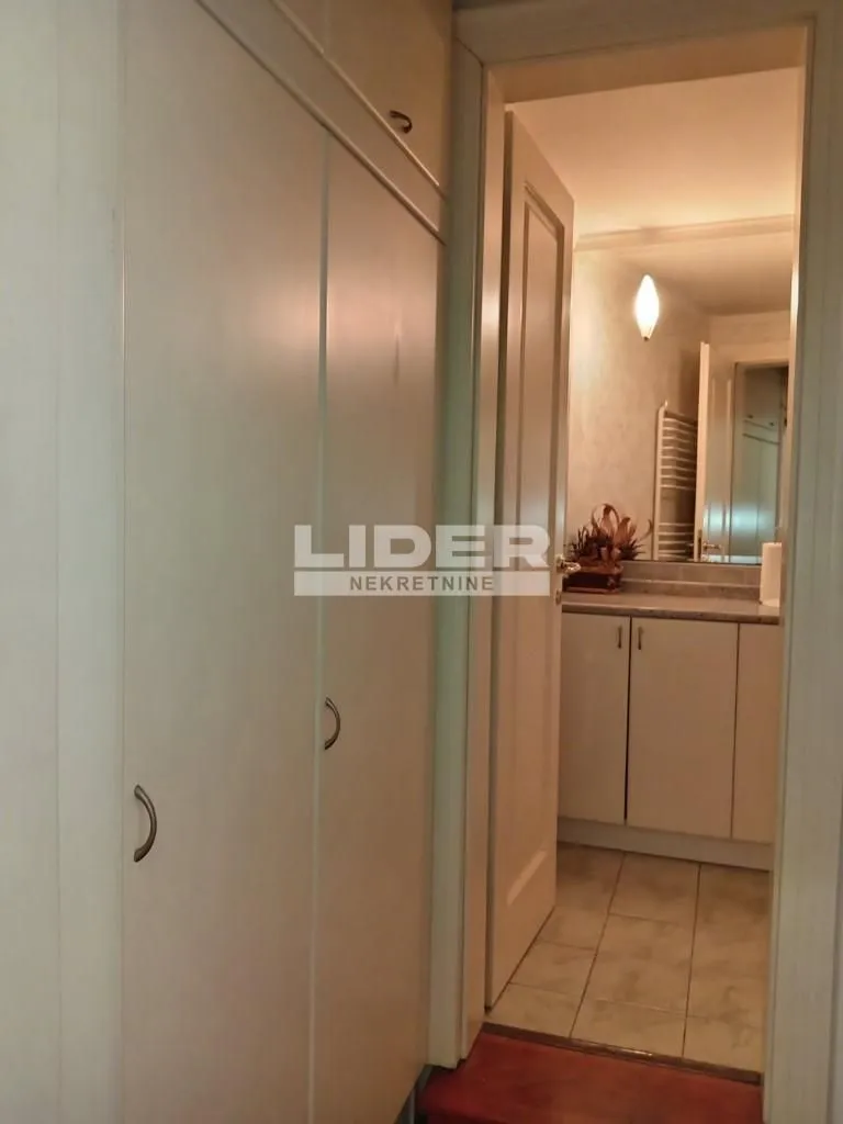 Prodaja, trosoban stan, 73m², Stari Grad, Beograd